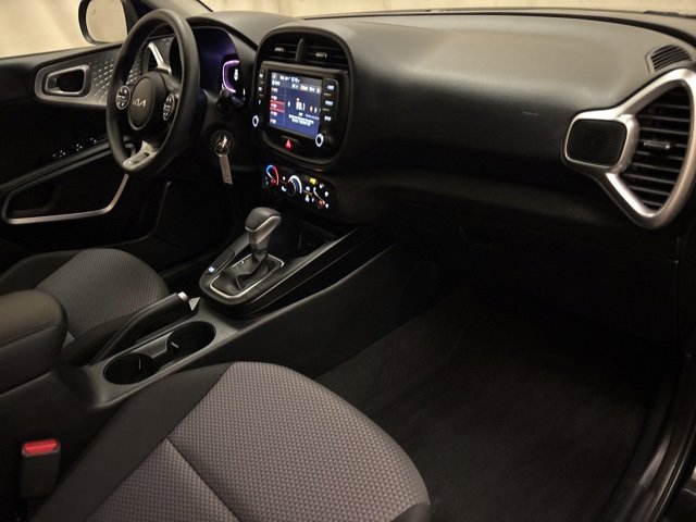 Used 2023 Kia Soul LX w/ LX Technology Package image 23
