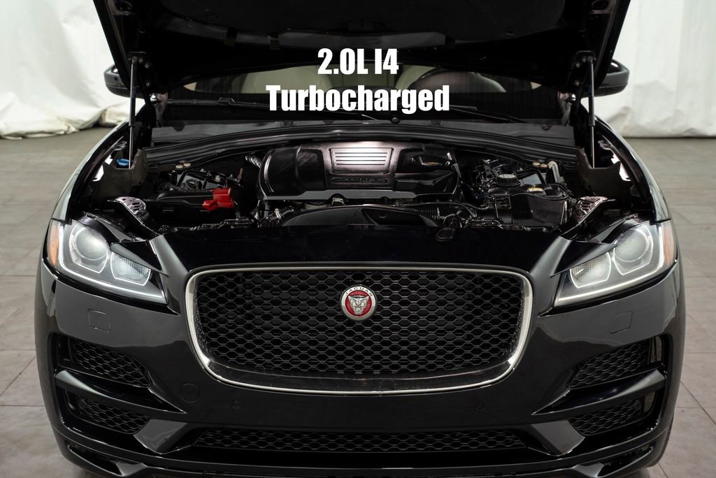 Used 2020 Jaguar F-PACE Prestige image 3