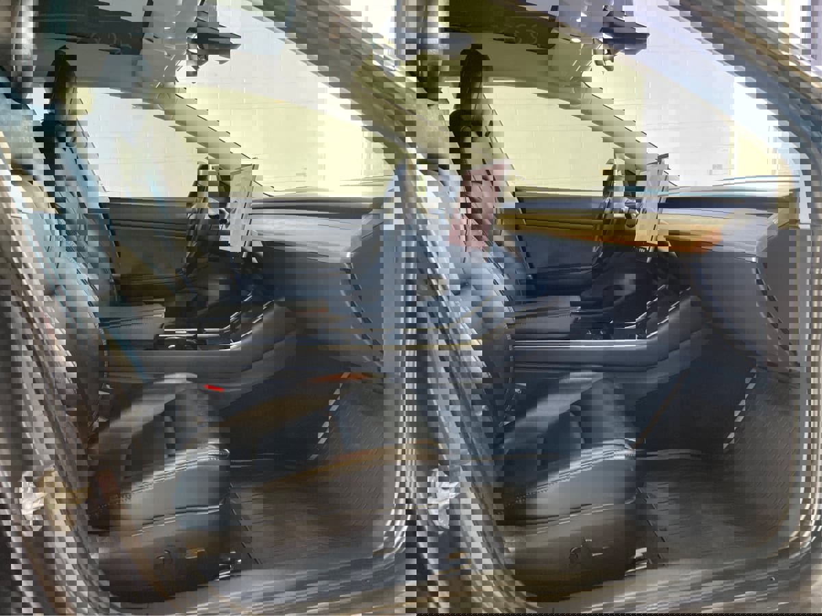 Used 2019 Tesla Model 3 Long Range image 14