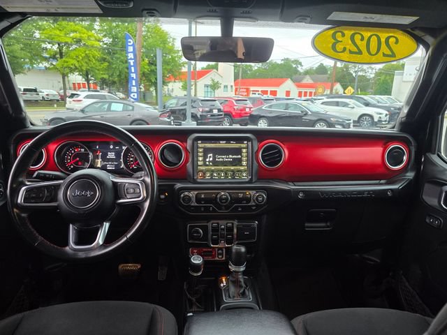 Used 2022 Jeep Wrangler Unlimited Rubicon AWD/4WD image 3