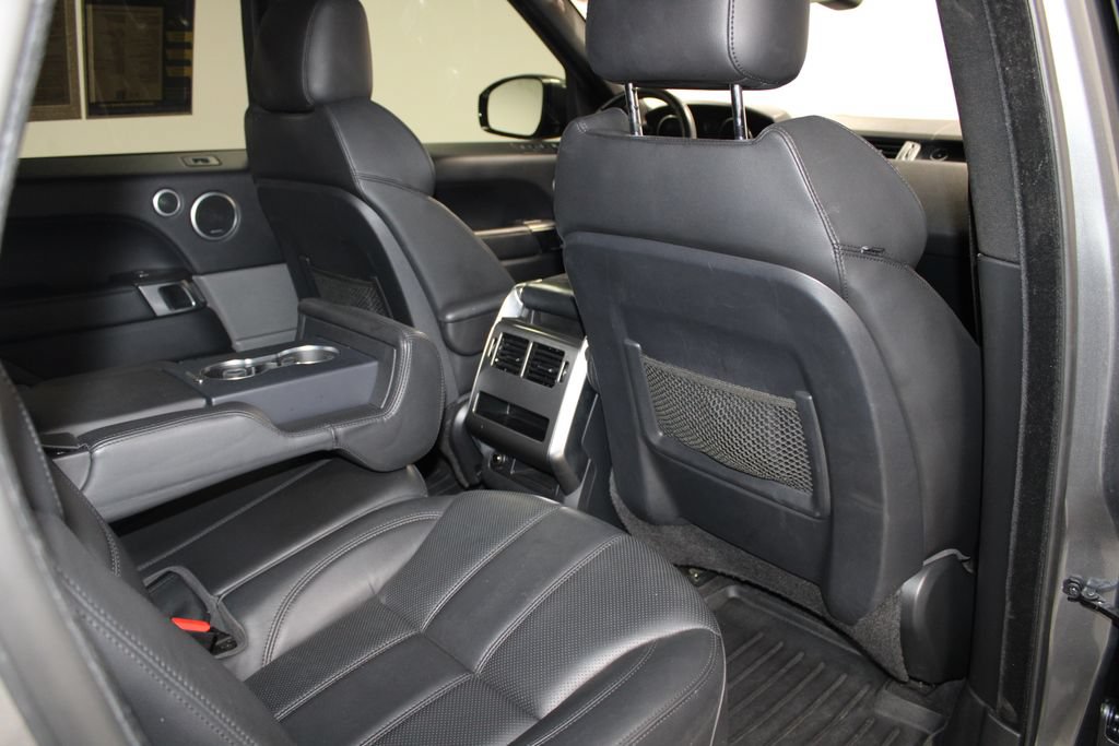 Used 2017 Land Rover Range Rover Sport SE AWD/4WD image 30