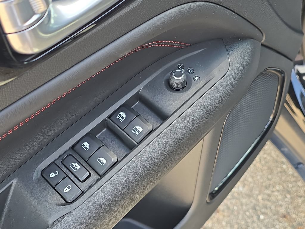 Used 2024 Jeep Compass Trailhawk w/ Trailhawk Elite Group AWD/4WD image 29