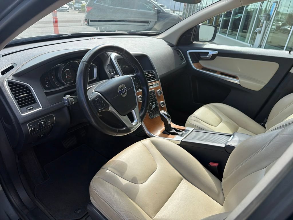 Used 2017 Volvo XC60 T5 Inscription w/ Preferred Option Package AWD/4WD image 16