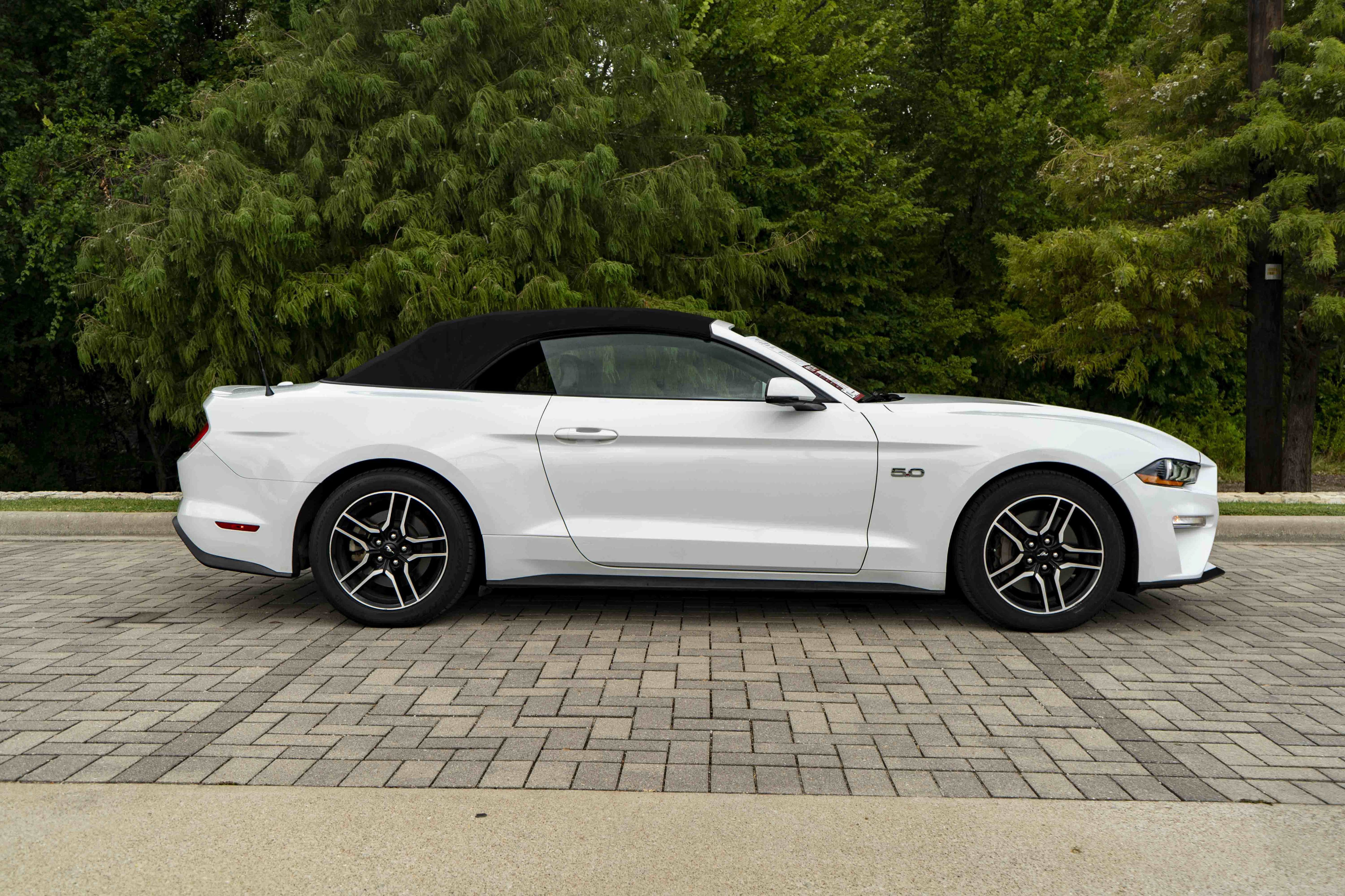 Used 2019 Ford Mustang GT Premium RWD image 10
