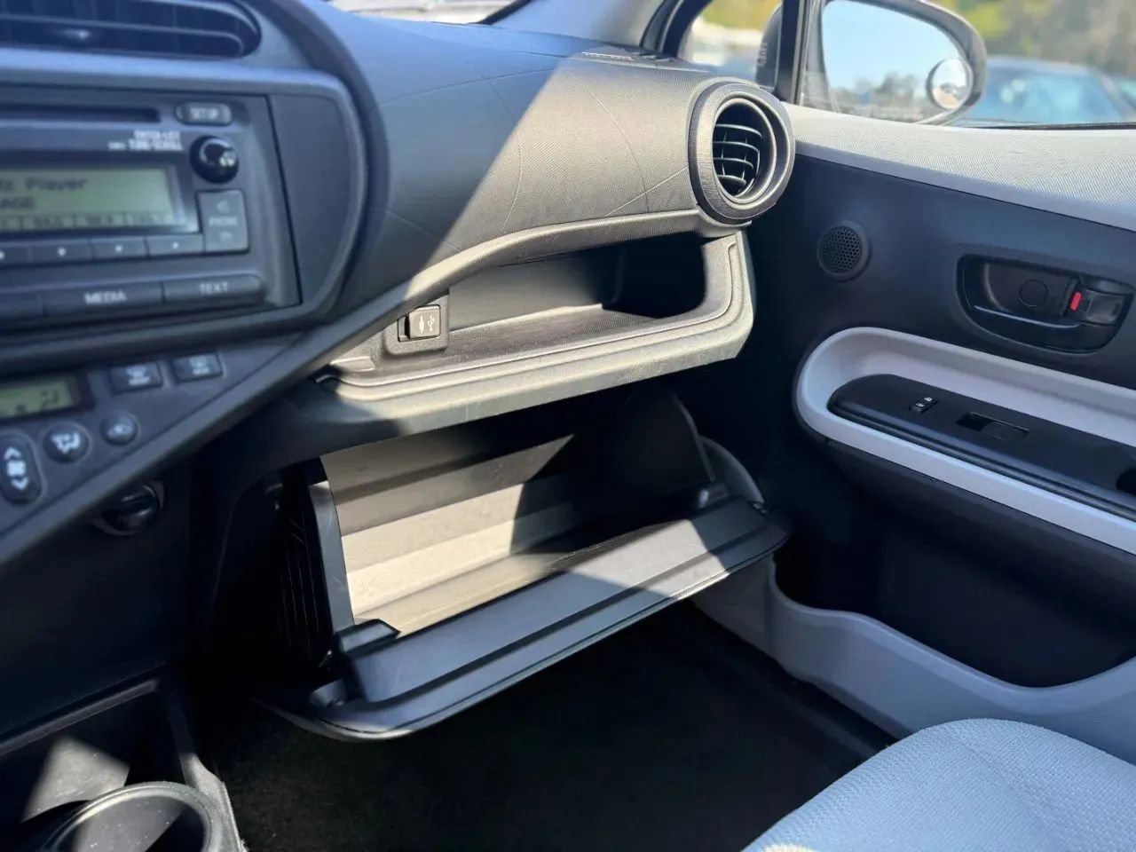 Used 2012 Toyota Prius C One FWD image 19