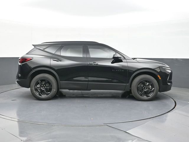 New 2025 Chevrolet Blazer LT w/ Midnight/Sport Edition FWD image 18