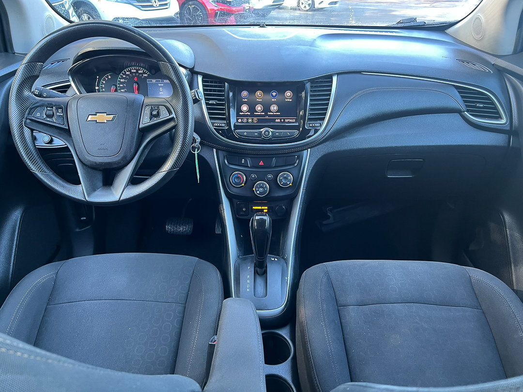 Used 2021 Chevrolet Trax LS w/ Tint and Cruise Package image 23