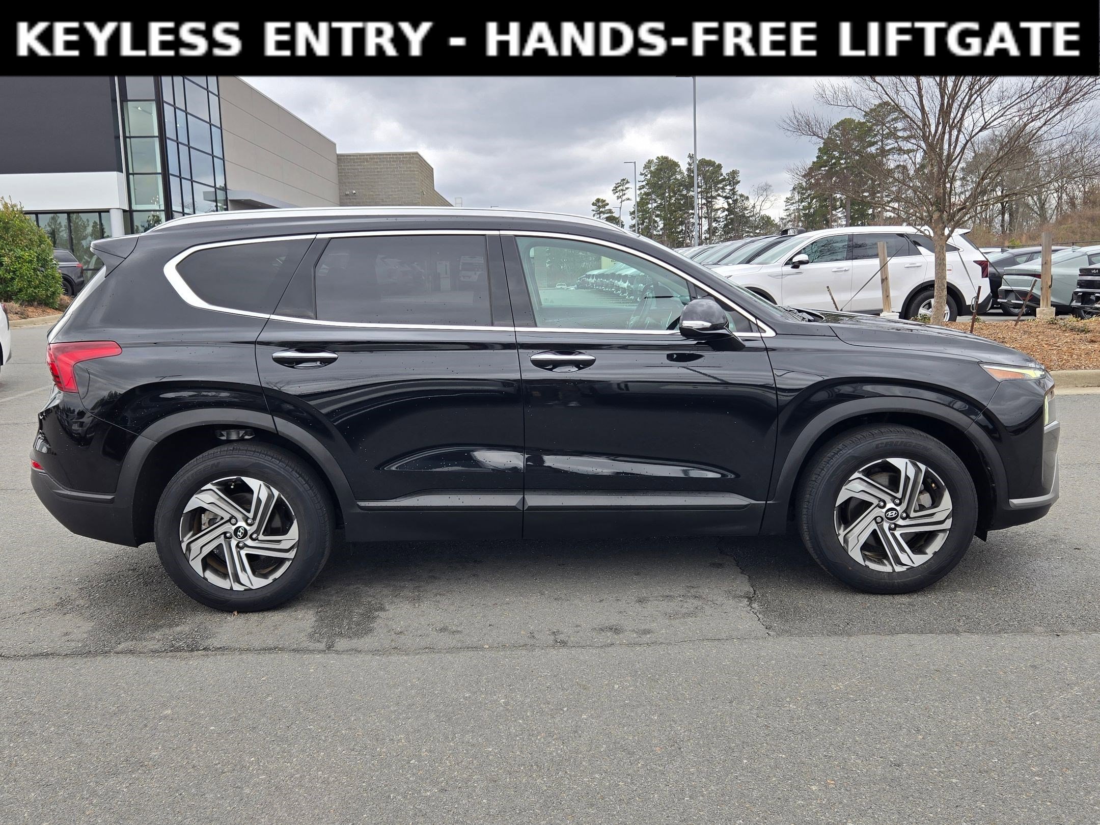 Used 2023 Hyundai Santa Fe SEL image 8