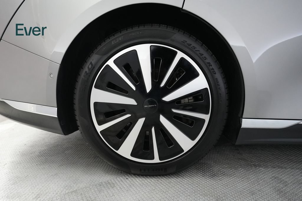Used 2023 Lucid Air Touring AWD/4WD image 22