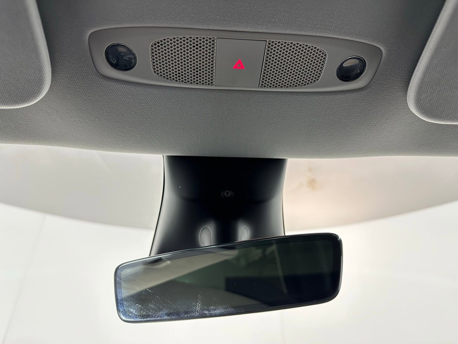 Used 2023 Tesla Model Y Long Range image 37