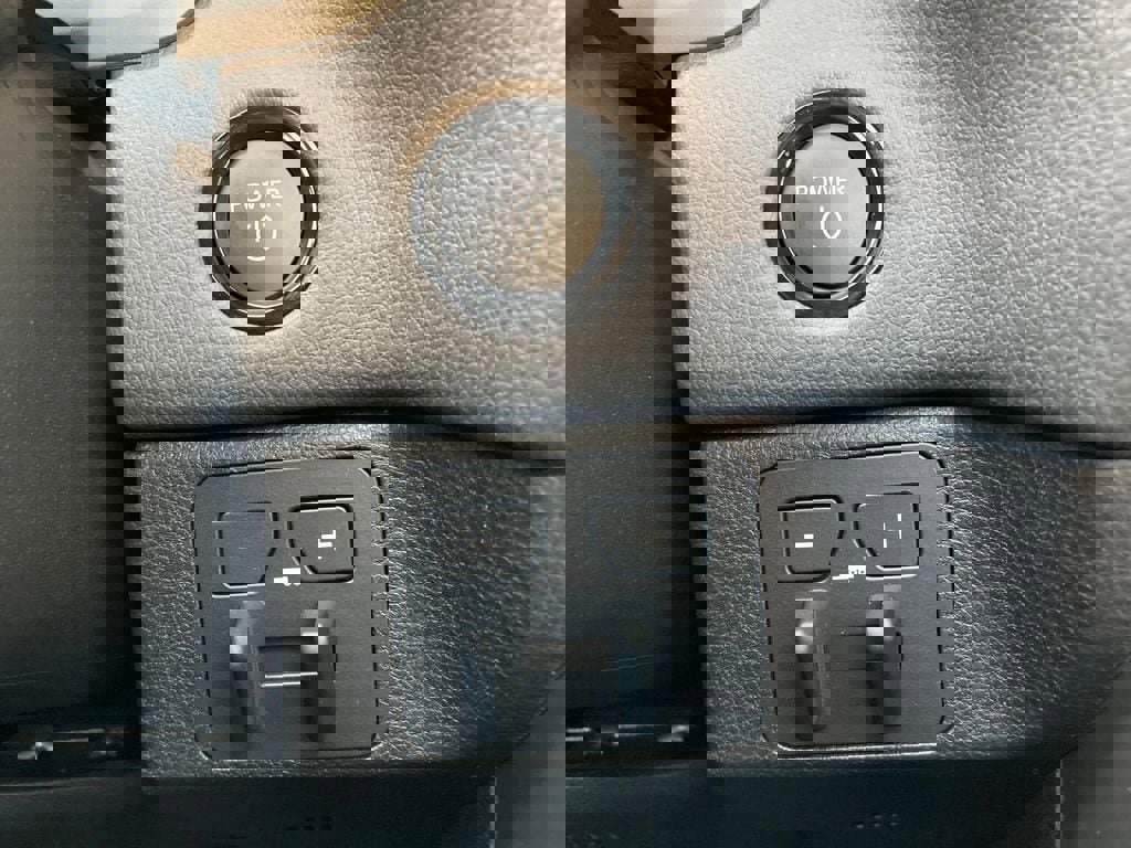 New 2026 Toyota Tundra Limited image 17