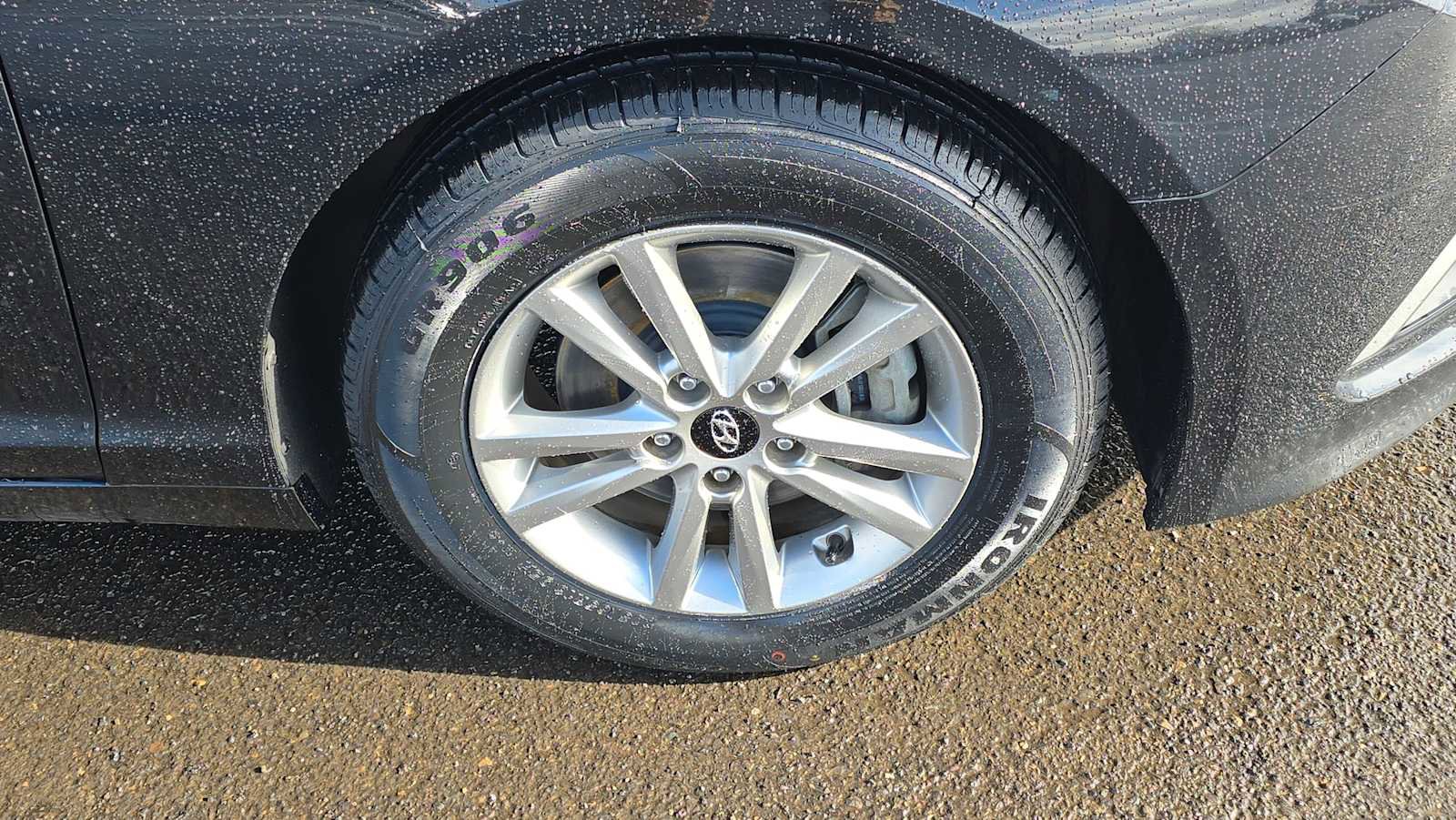 Used 2017 Hyundai Sonata SE image 12