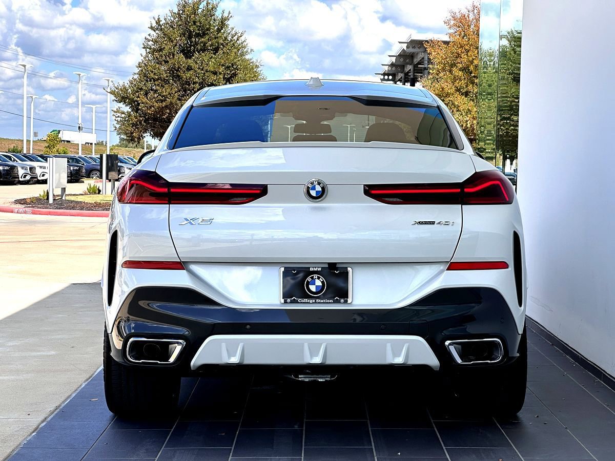 New 2026 BMW X6 xDrive40i w/ Climate Comfort Package image 6
