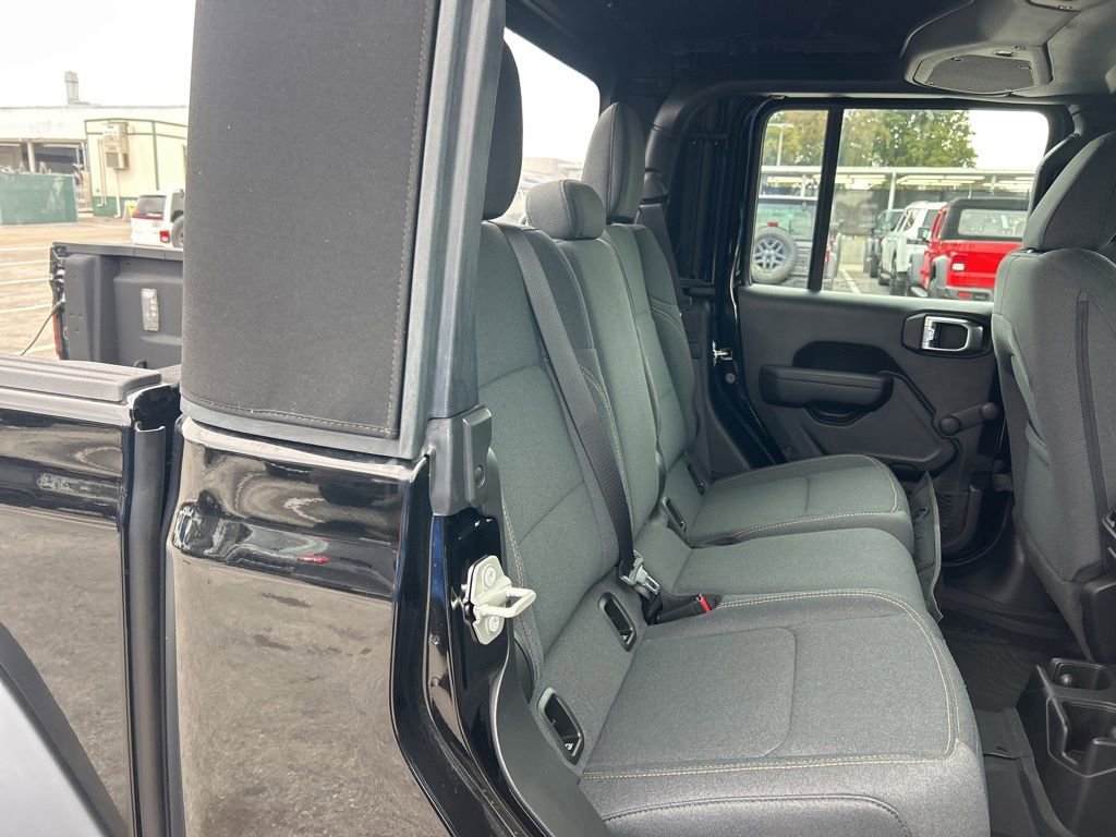 Certified 2024 Jeep Gladiator Sport image 27