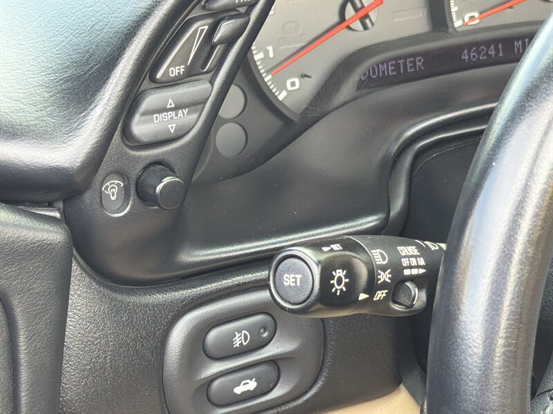 Used 2002 Chevrolet Corvette Convertible w/ Preferred Equipment Group2 RWD image 18