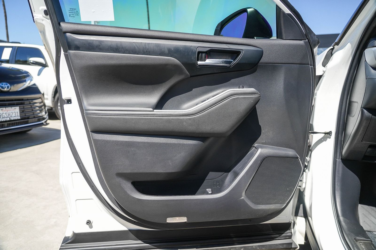 Used 2022 Toyota Highlander XSE FWD image 21