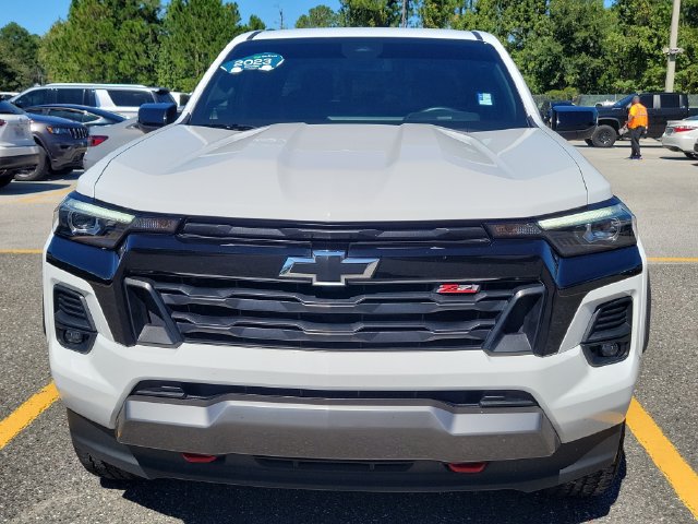 Certified 2023 Chevrolet Colorado Z71 w/ Z71 Convenience Package 2 AWD/4WD image 7