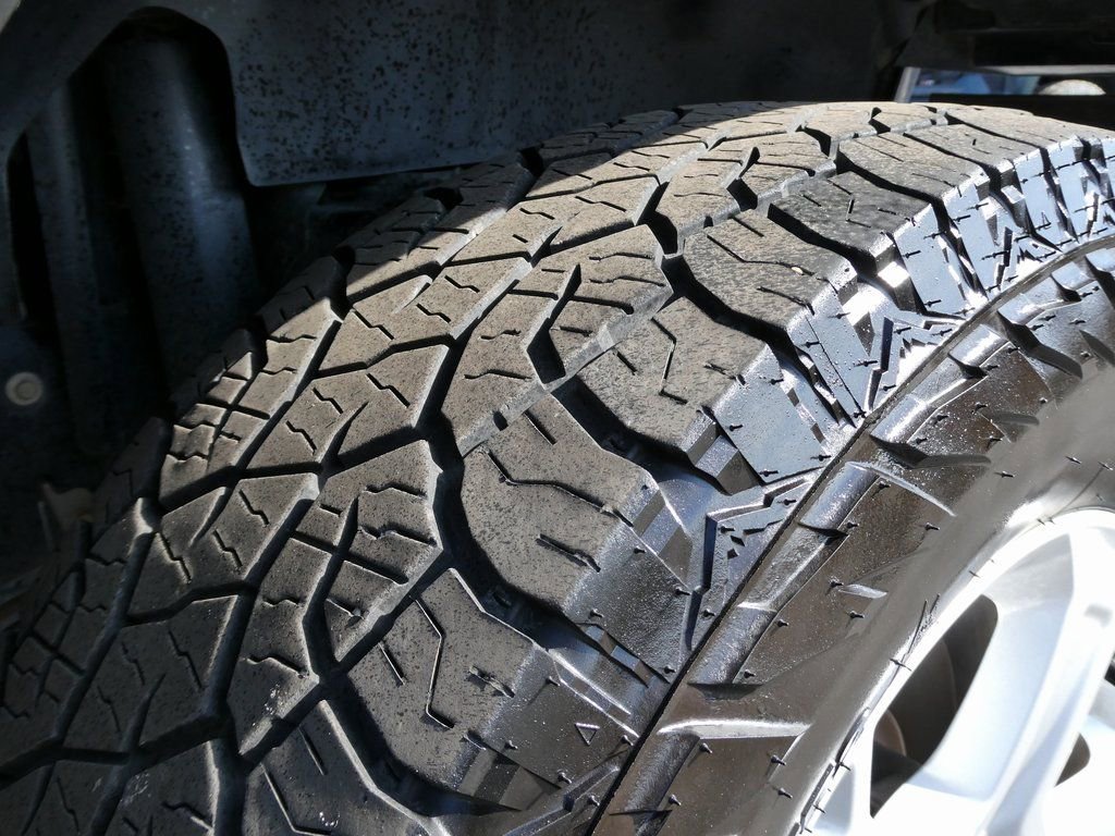 Used 2021 Jeep Wrangler Sport image 12