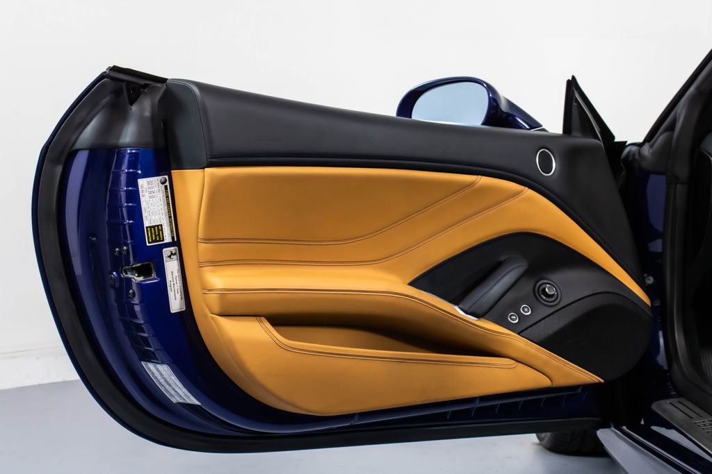 Certified 2017 Ferrari California T image 35