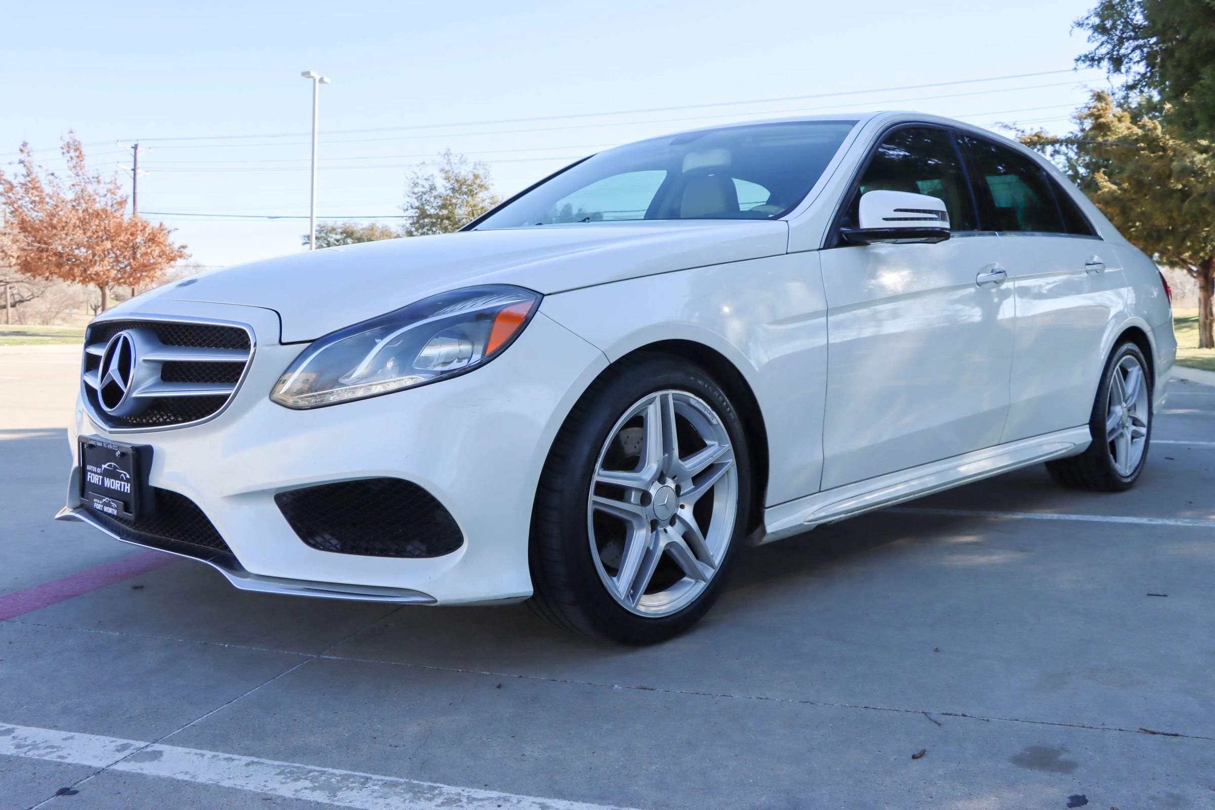 Used 2014 Mercedes-Benz E 350 Sedan image 3