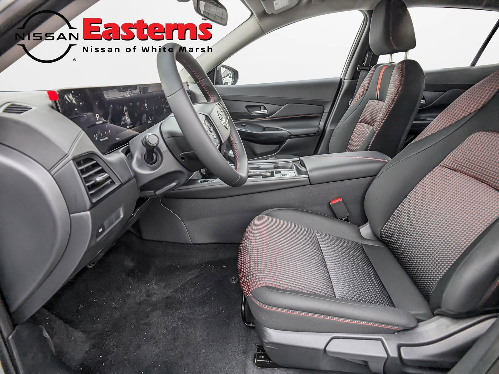 New 2026 Nissan Sentra SR w/ Floor Mat Package FWD image 14