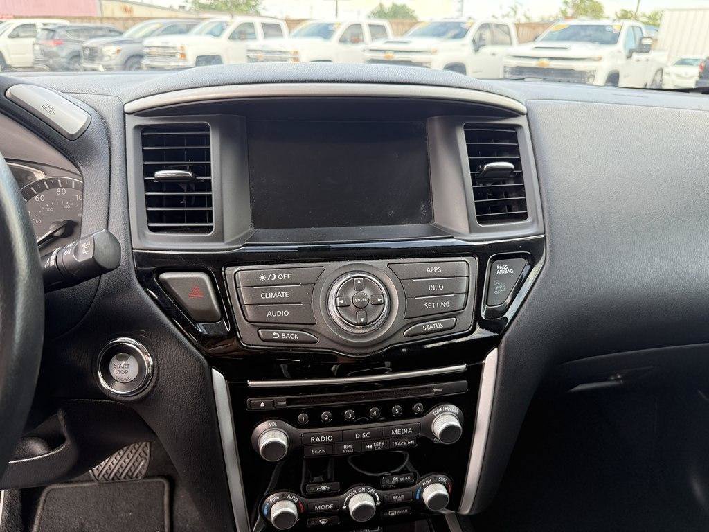 Used 2020 Nissan Pathfinder SV AWD/4WD image 15