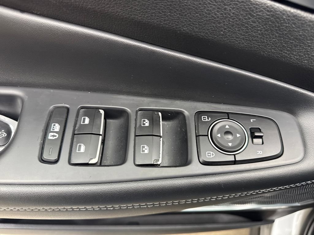 Used 2022 Hyundai Santa Fe SEL w/ Convenience + Premium Package image 15