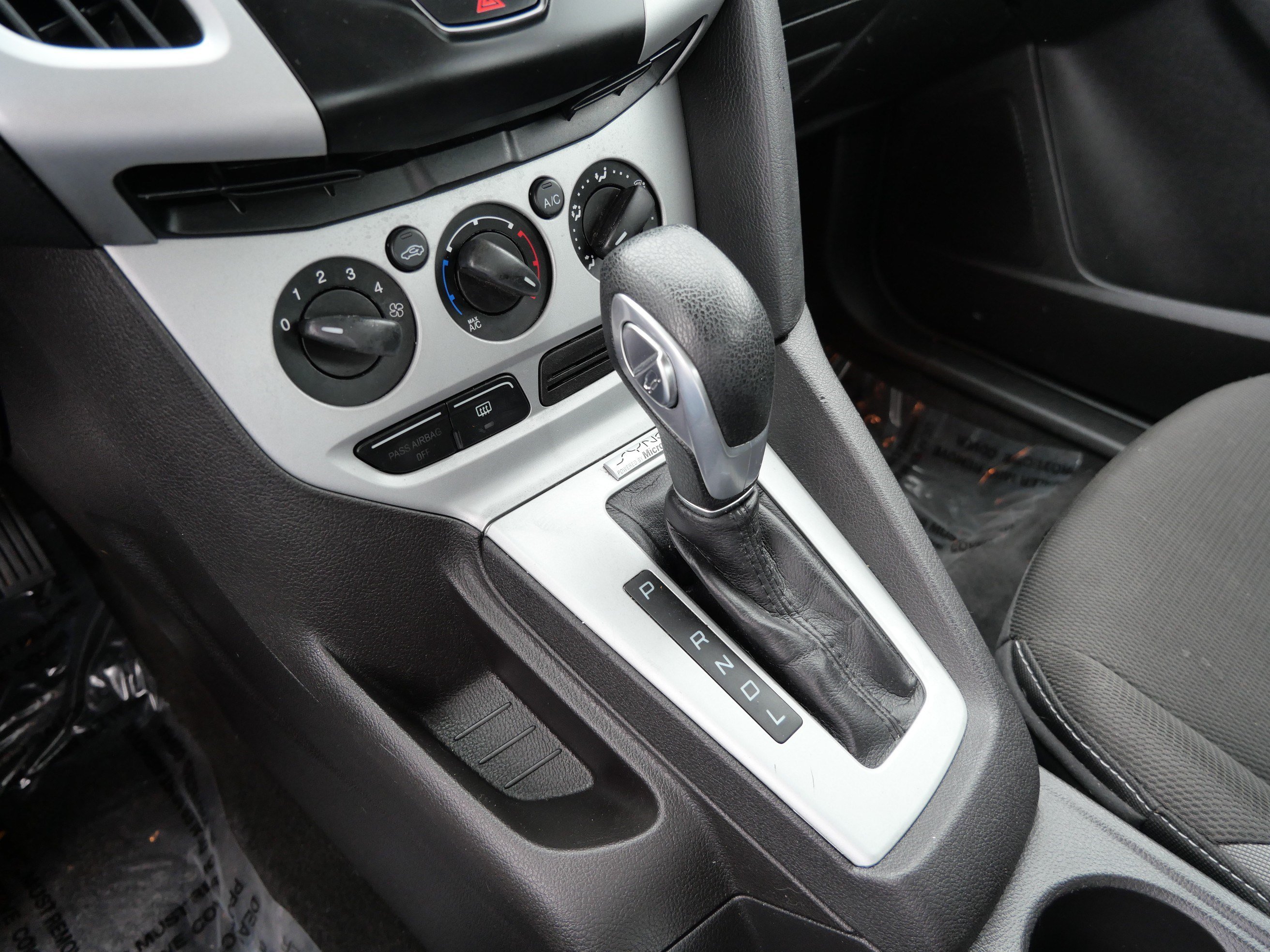 Used 2014 Ford Focus SE FWD image 24