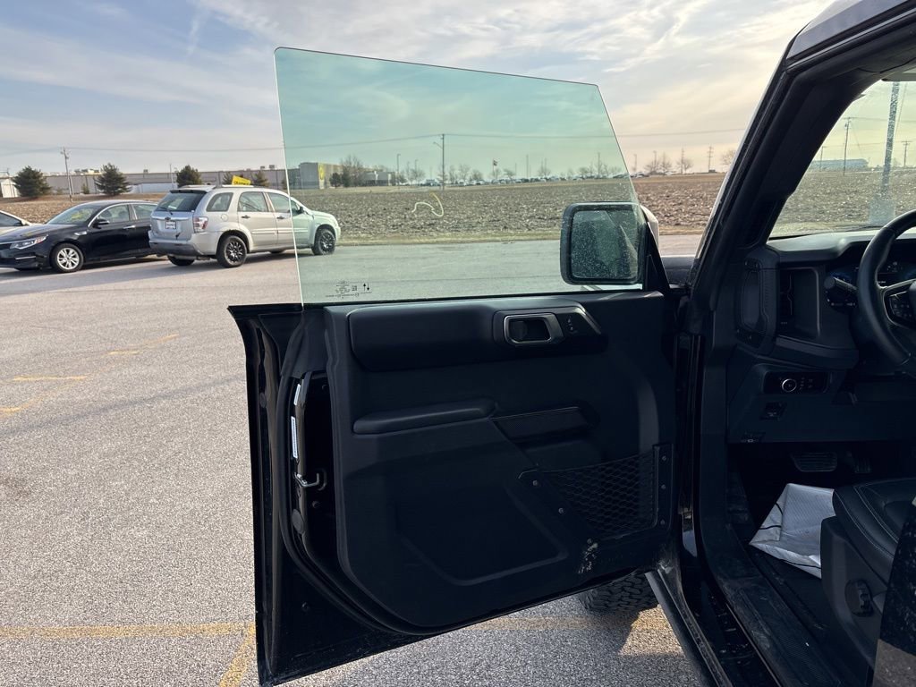 Used 2025 Ford Bronco Badlands image 26