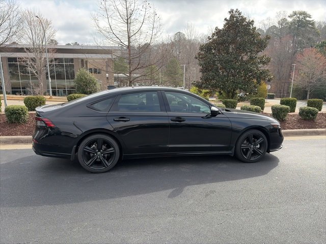 Used 2025 Honda Accord Sport image 6