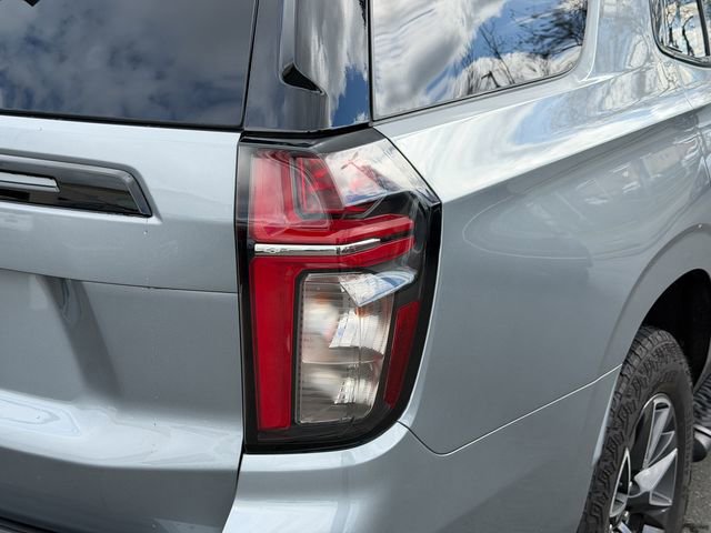 Used 2024 Chevrolet Tahoe Z71 w/ Luxury Package image 9