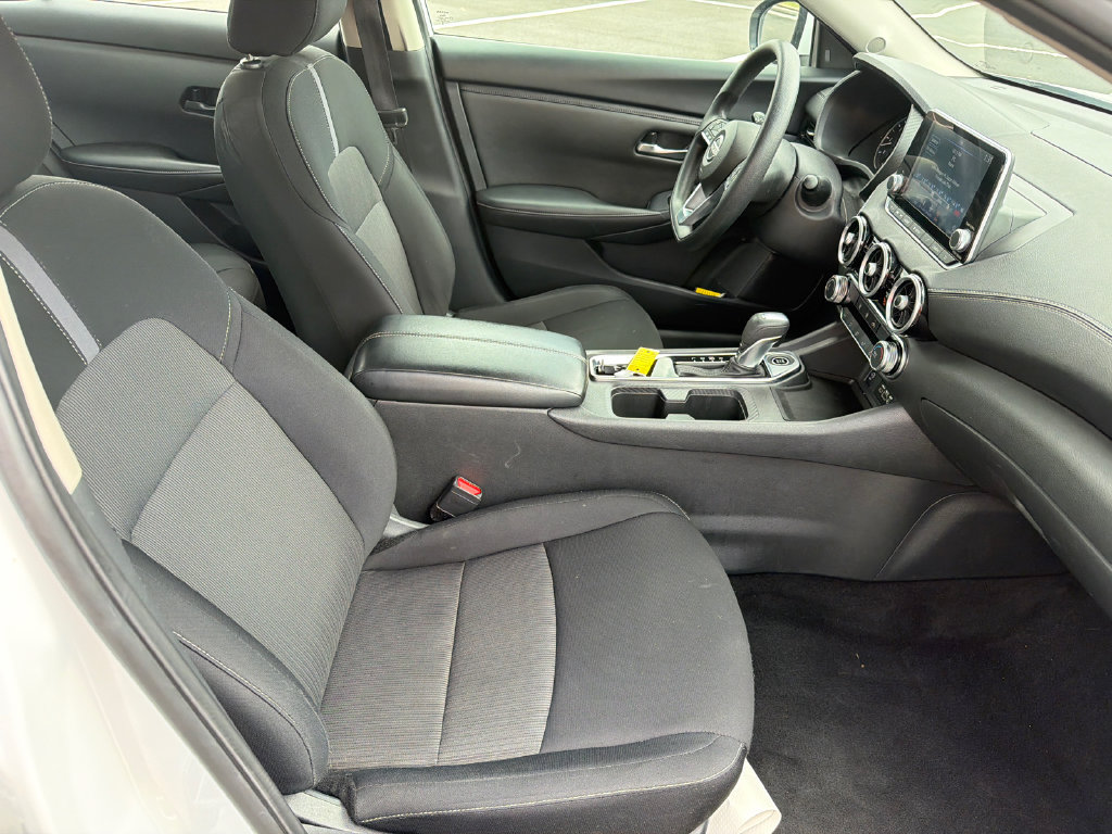 Used 2024 Nissan Sentra SV FWD image 13