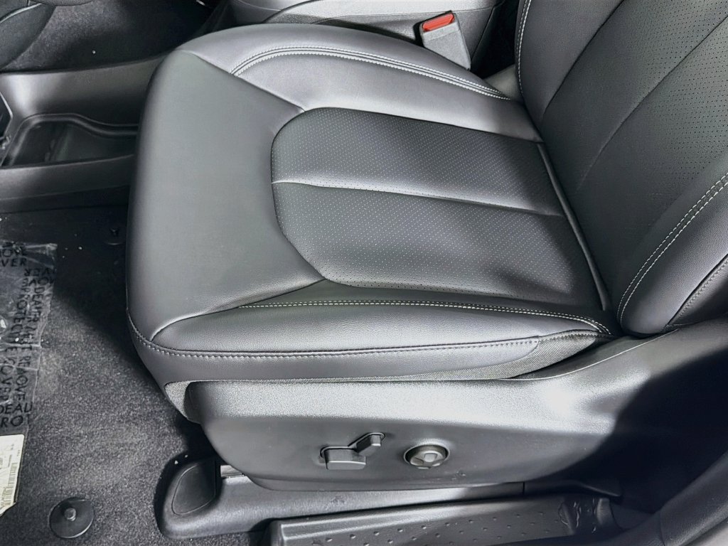 New 2027 Chrysler Pacifica LX FWD image 18