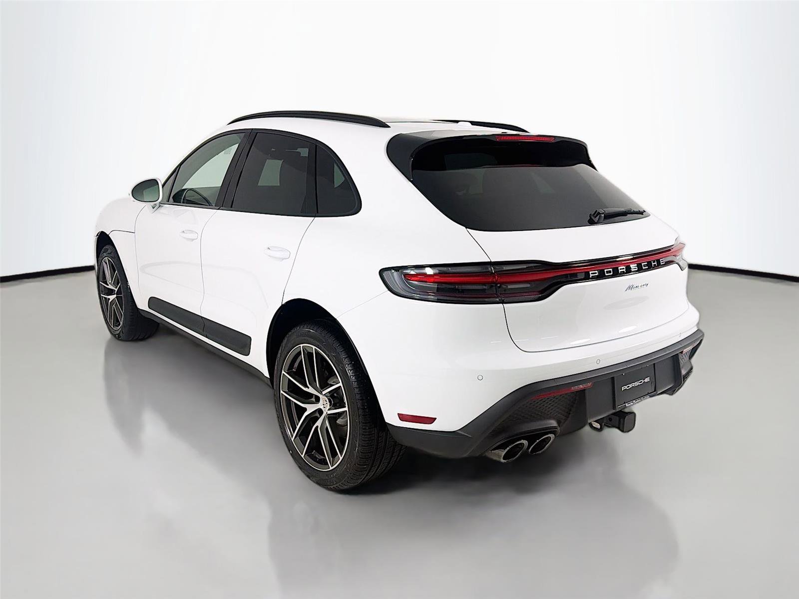 New 2026 Porsche Macan image 3