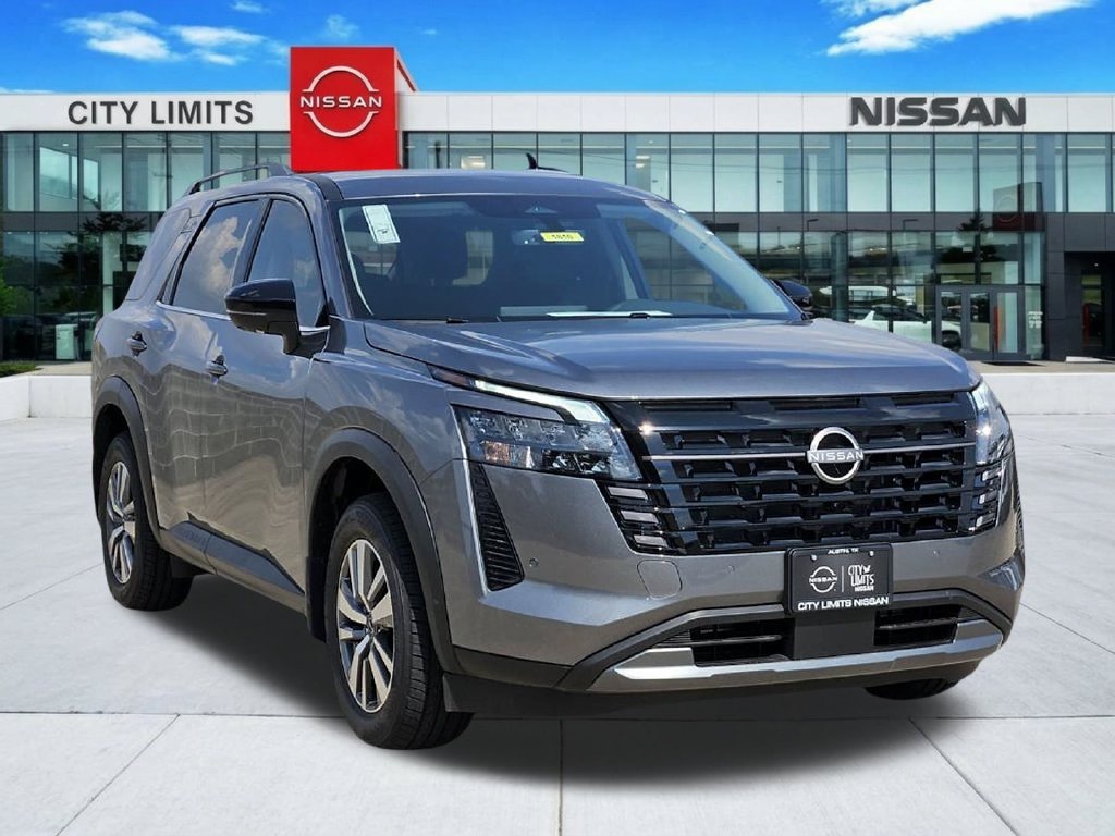 New 2026 Nissan Pathfinder SL w/ Cargo Package FWD image 3