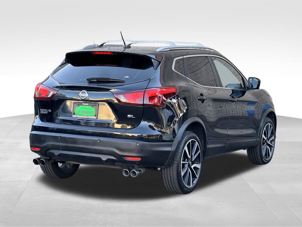 Used 2017 Nissan Rogue Sport SL w/ SL Premium Package FWD image 5