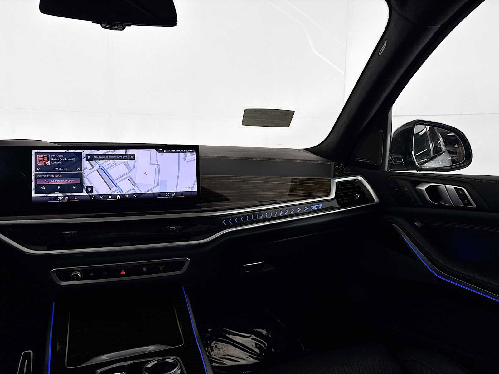 Used 2024 BMW X7 xDrive40i w/ Executive Package image 32