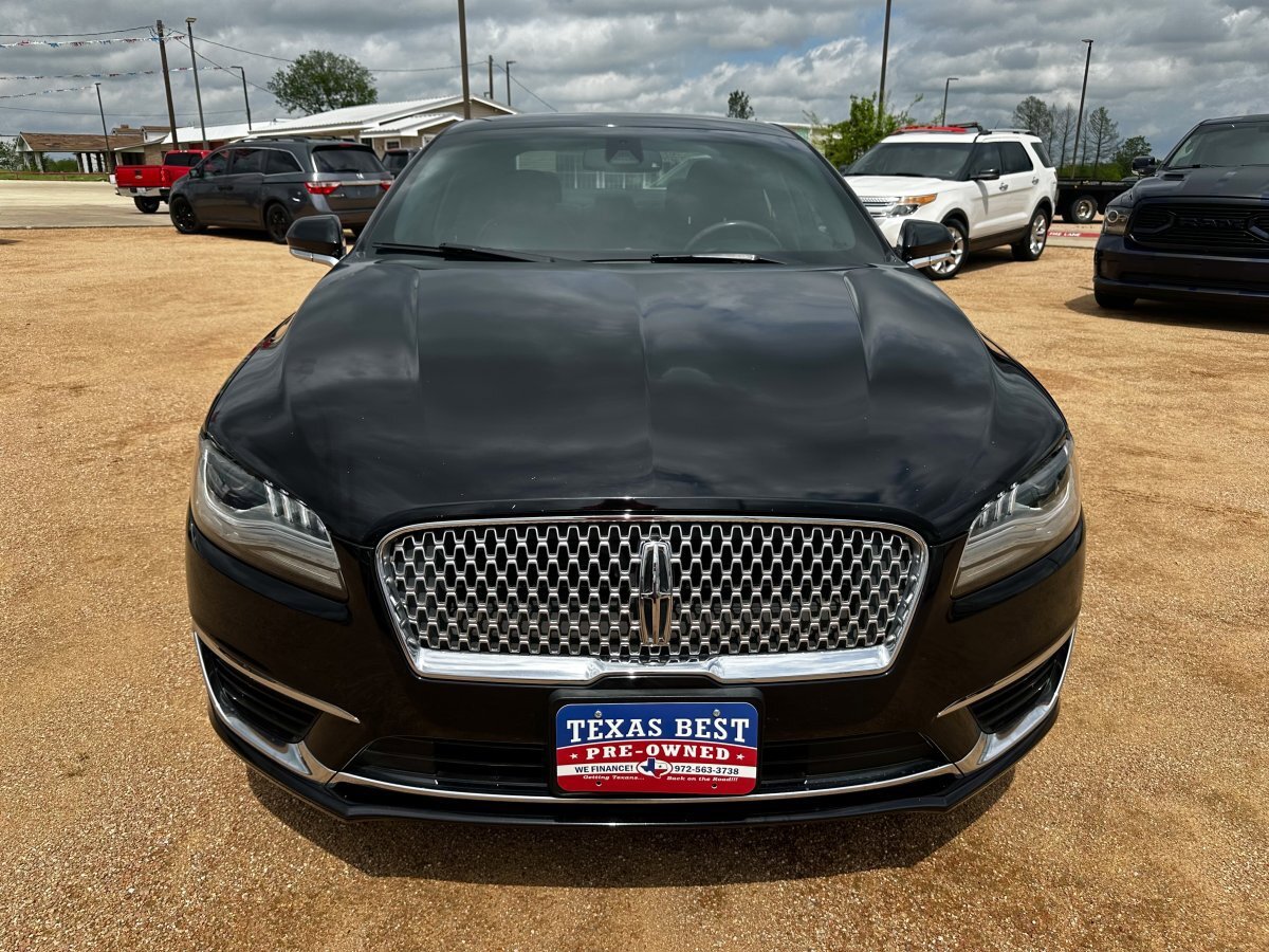 Used 2019 Lincoln MKZ Premiere image 2