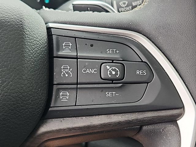 Used 2023 Jeep Grand Cherokee 4WD 4xe w/ Luxury Tech Group II image 23
