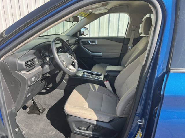 Used 2022 Ford Explorer XLT w/ Class IV Trailer Tow Package image 12