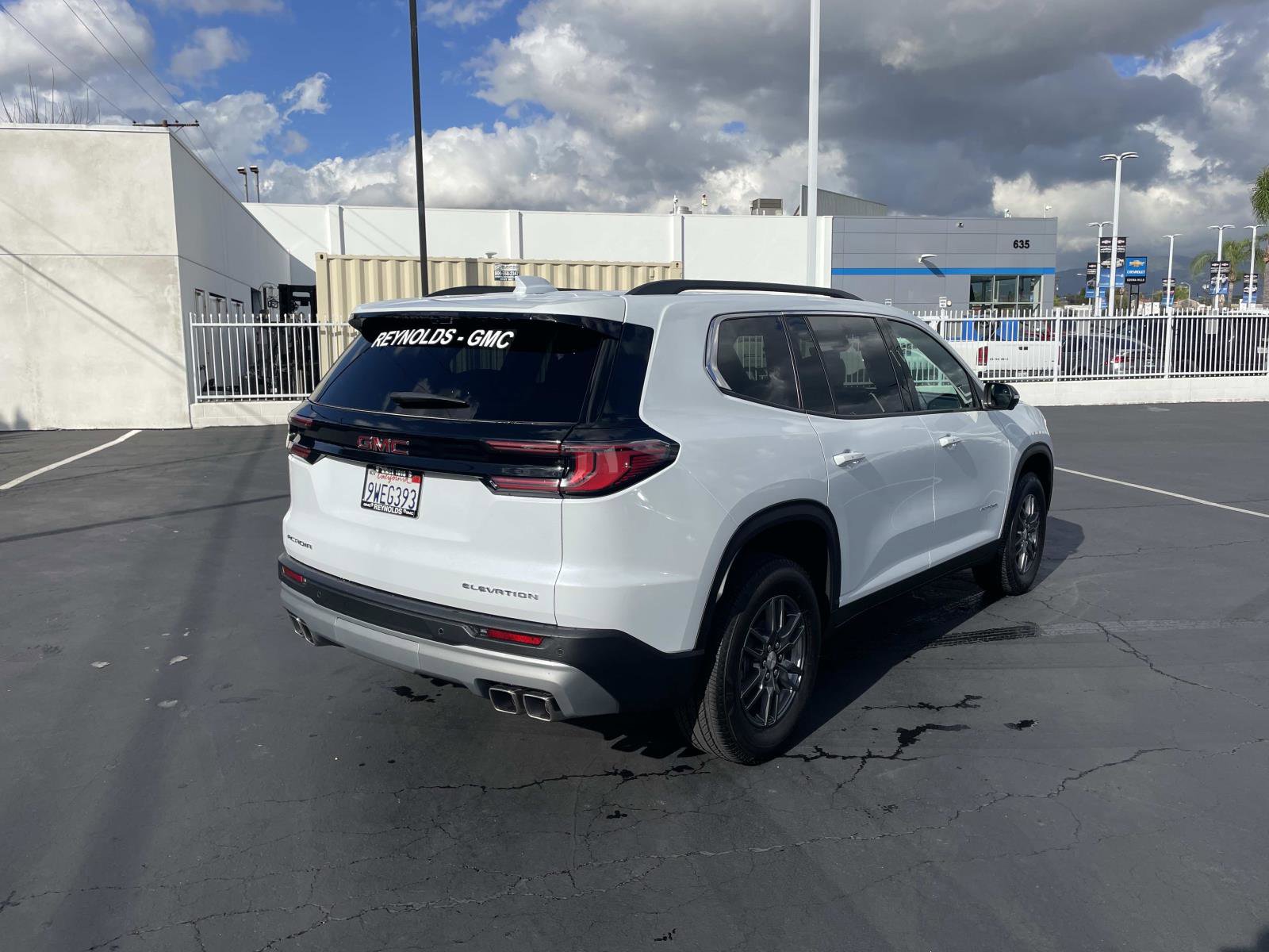 Used 2026 GMC Acadia Elevation image 5