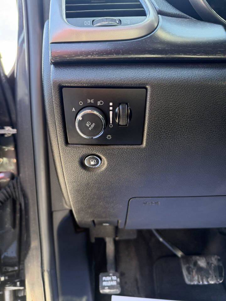 Used 2018 Jeep Grand Cherokee Altitude image 19