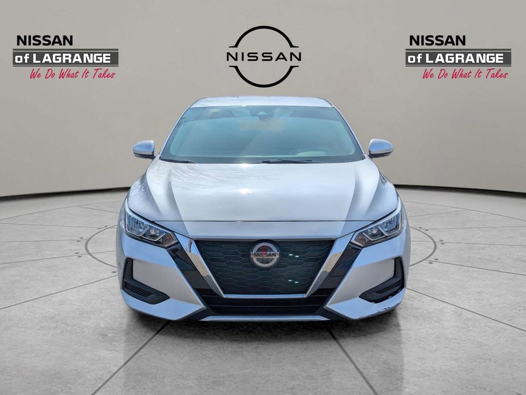 Used 2020 Nissan Sentra SV image 2