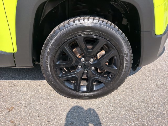 Used 2017 Jeep Renegade Altitude AWD/4WD image 29