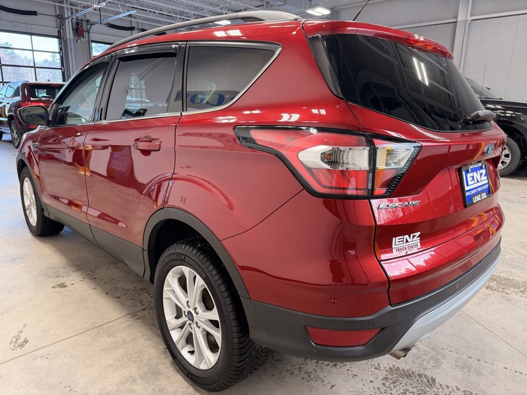 Used 2017 Ford Escape SE w/ Equipment Group 201A image 5