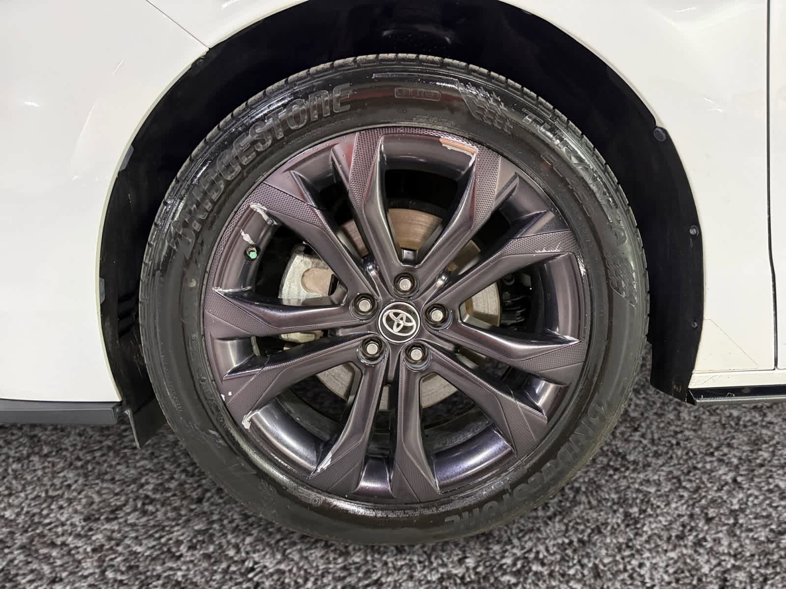 Used 2021 Toyota Sienna XSE w/ XSE Plus Package image 18