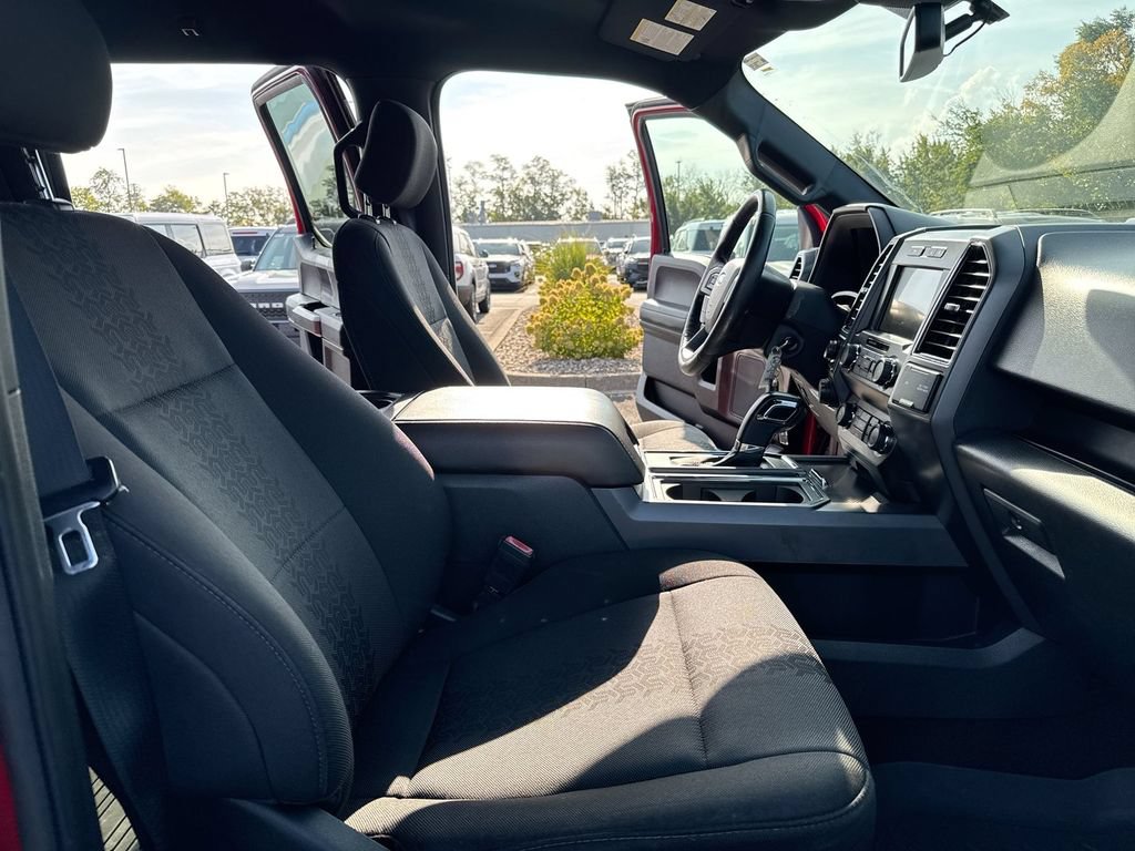 Used 2020 Ford F150 XLT w/ Equipment Group 302A Luxury AWD/4WD image 22