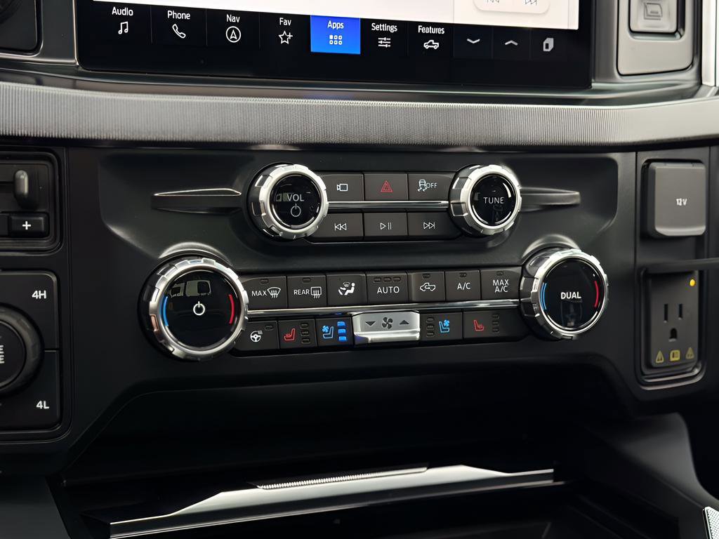 Used 2026 Ford F450 Platinum image 16