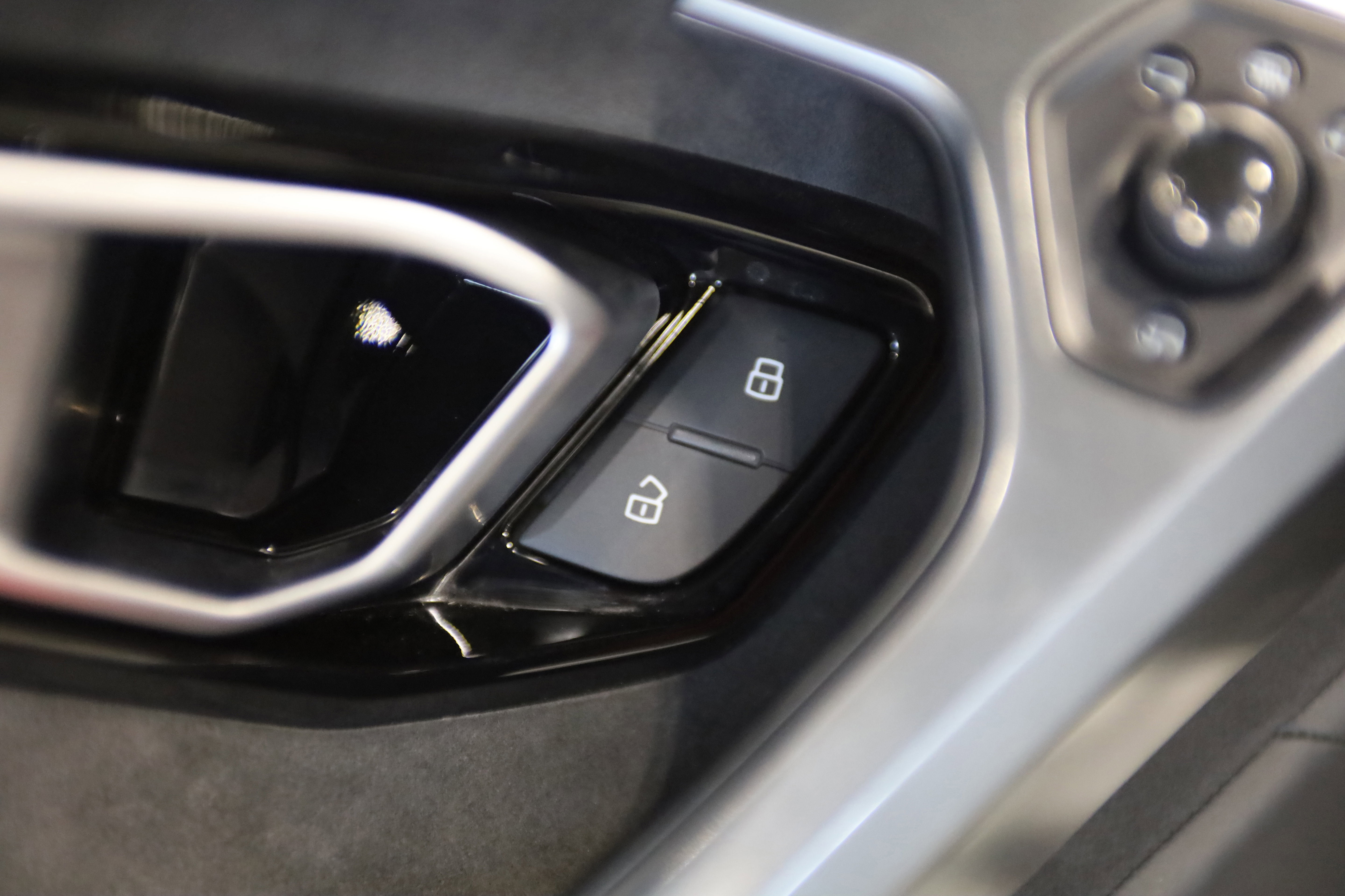 Used 2015 Lamborghini Huracan LP 610-4 image 15