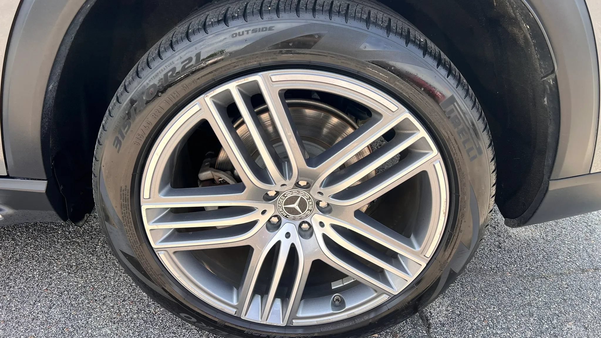 Used 2020 Mercedes-Benz GLS 450 4MATIC image 11